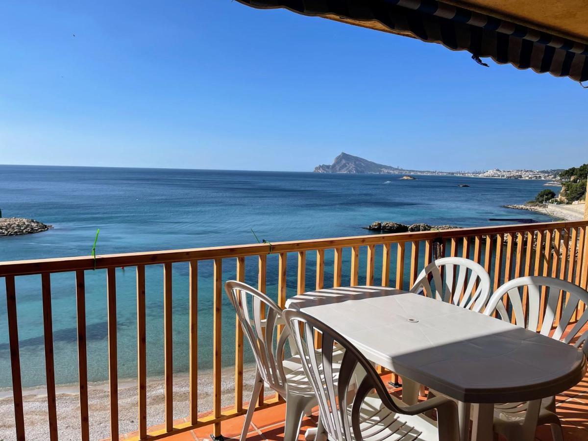 Sunrise Beachfront Apartment By The Marina Altea Exterior photo