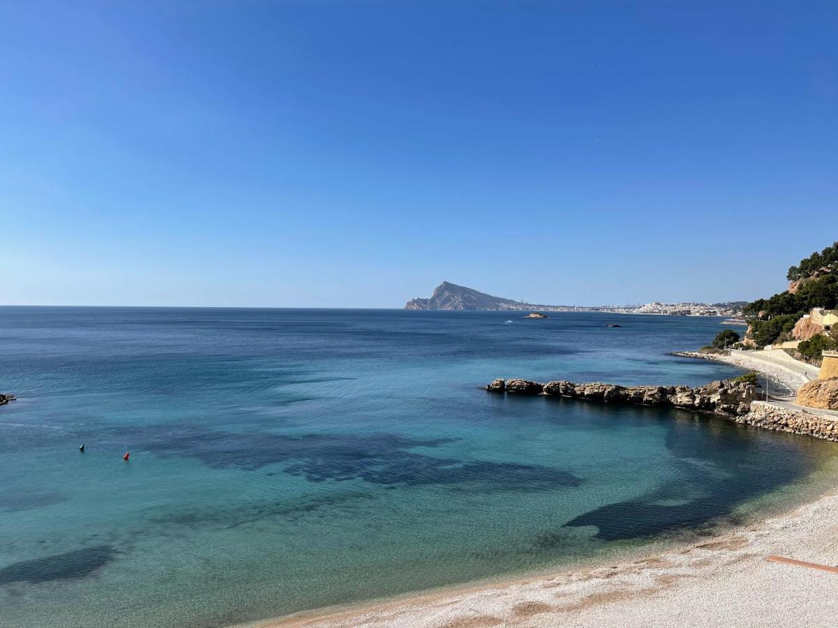 Sunrise Beachfront Apartment By The Marina Altea Exterior photo