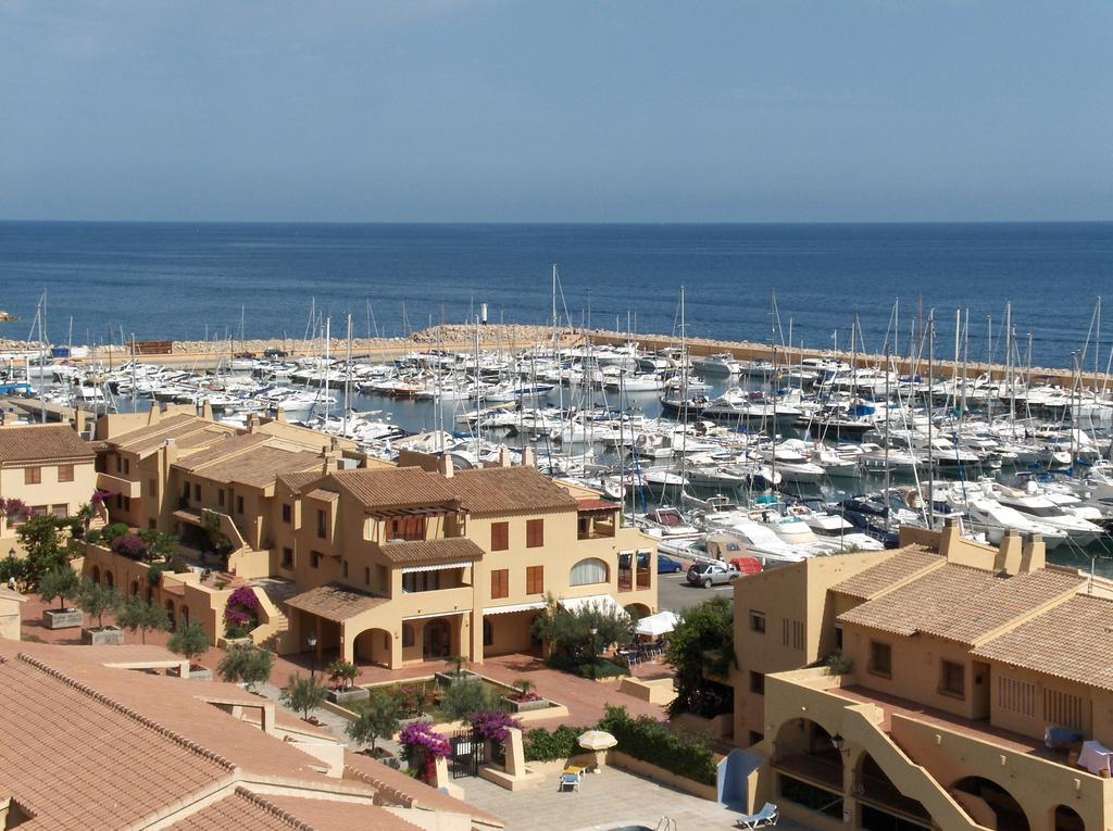 Sunrise Beachfront Apartment By The Marina Altea Exterior photo